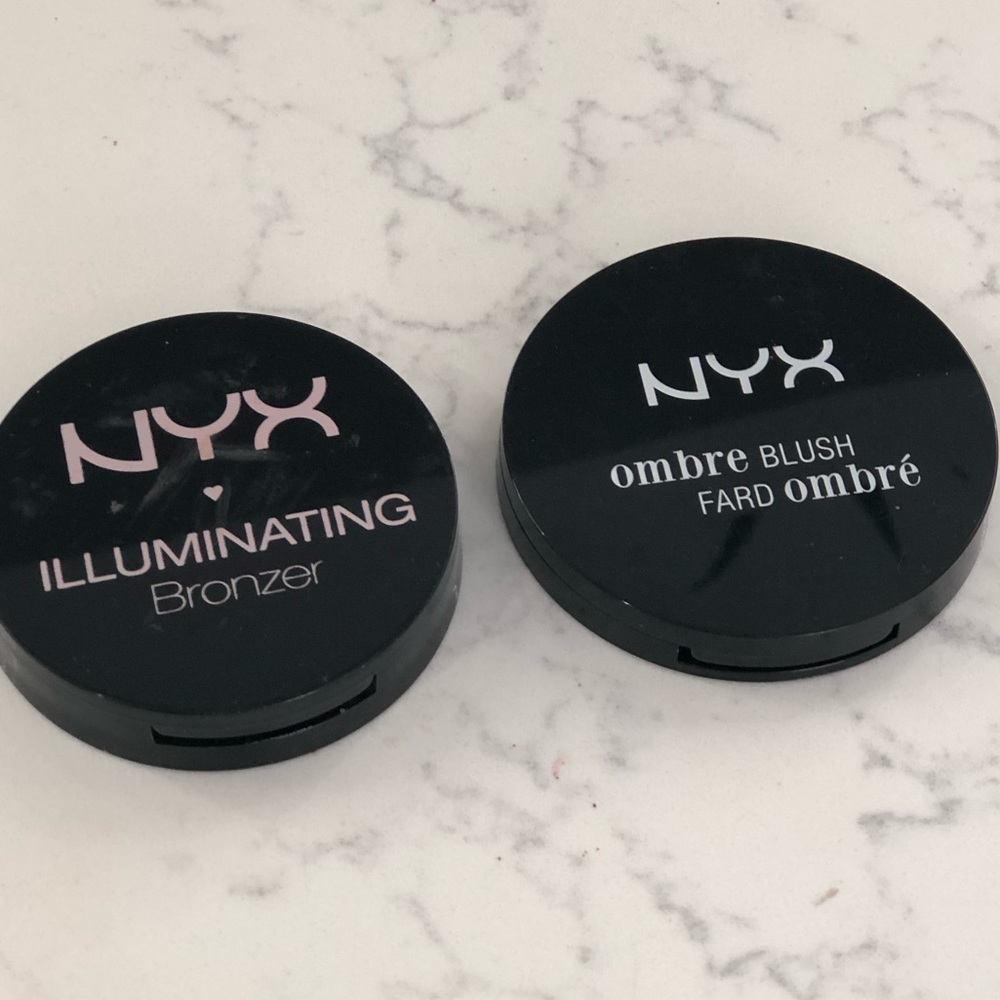 NYC Illuminator in Chaotic ✅ Free Mauve Me blush